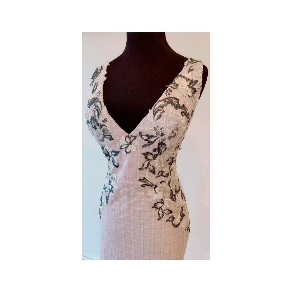 PORTIA & SCARLETT DRESS - Picture 4 of 6